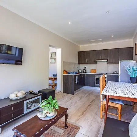 Modern Cozy Apartment Near Beach- 1 Bedroom Cidade Do Cabo Exterior foto