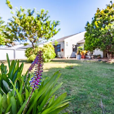 Modern Cozy Apartment Near Beach- 1 Bedroom Cidade Do Cabo Exterior foto