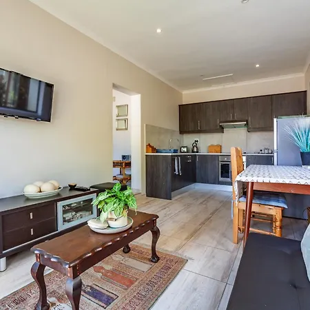 Modern Cozy Apartment Near Beach- 1 Bedroom Cidade Do Cabo Exterior foto