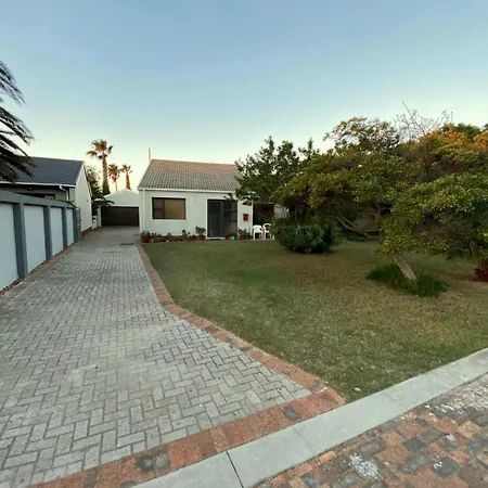 Modern Cozy Apartment Near Beach- 1 Bedroom Cidade Do Cabo Exterior foto