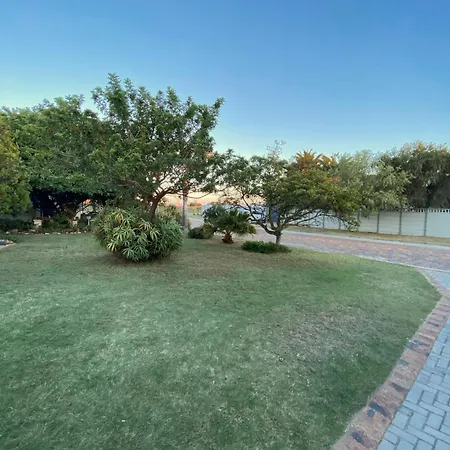 Modern Cozy Apartment Near Beach- 1 Bedroom Cidade Do Cabo Exterior foto