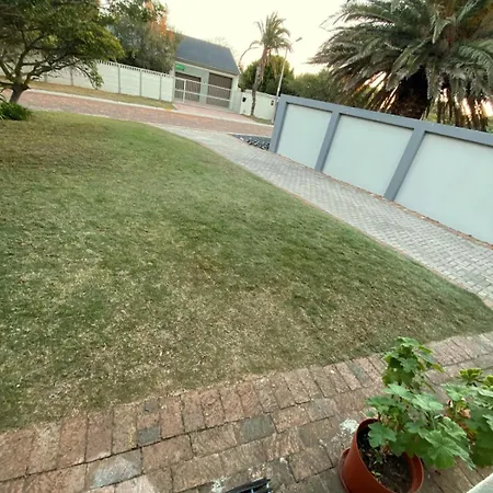 Modern Cozy Apartment Near Beach- 1 Bedroom Cidade Do Cabo Exterior foto