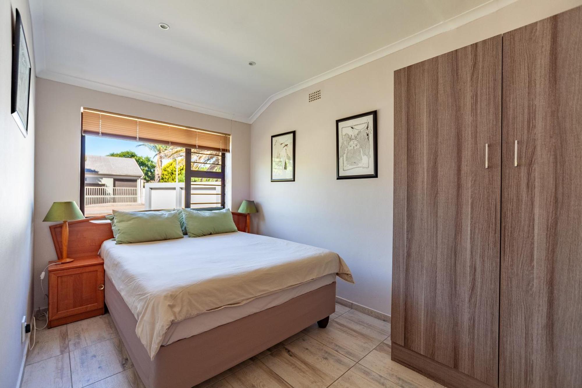 Apartment Modern Cozy Near Beach- 1 Bedroom